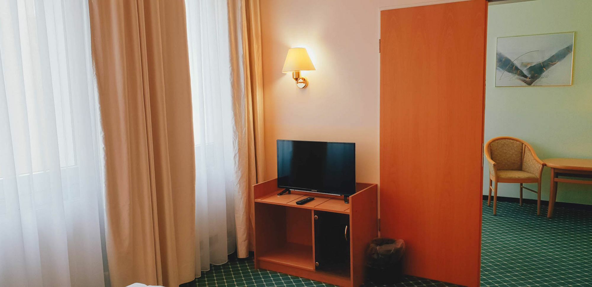 Hotel "Helle Mitte" Берлин Экстерьер фото